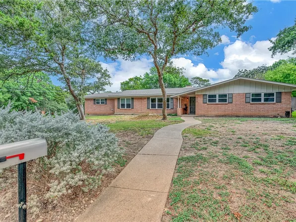433 White Hall Rd, Woodway, TX 76712