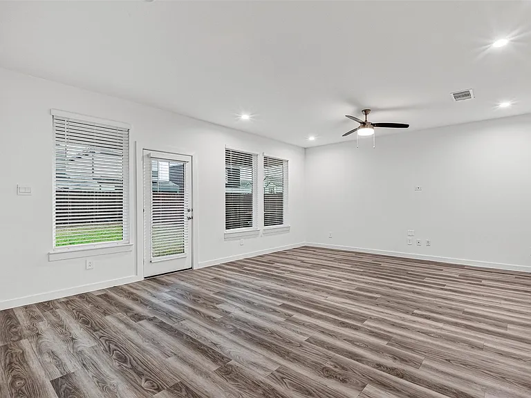 2937 Amherst Meadow Ln — Photo 7
