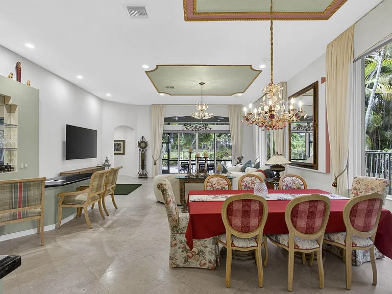 10880 Northgreen Dr — Photo 12