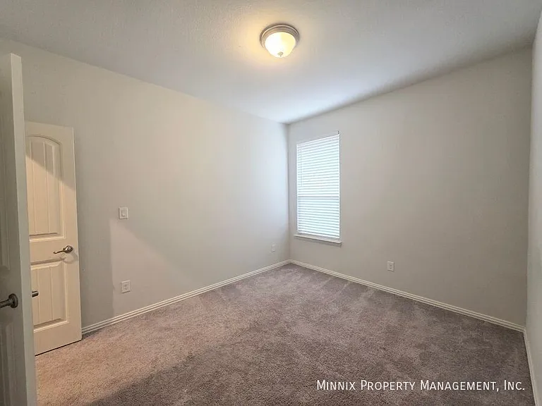 1219 Pavilion Pkwy — Photo 14