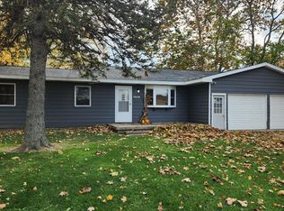 7530 Bennett Lake Rd, Fenton, MI 48430