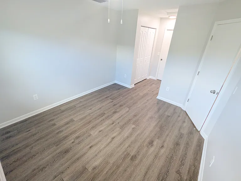 3031-3045 Springfield Ln #3043 — Photo 16