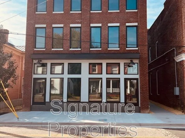 712 High St, Petersburg, VA