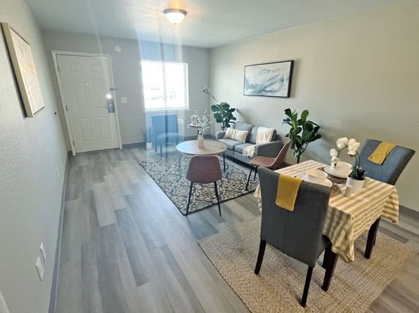 15 5th St #202