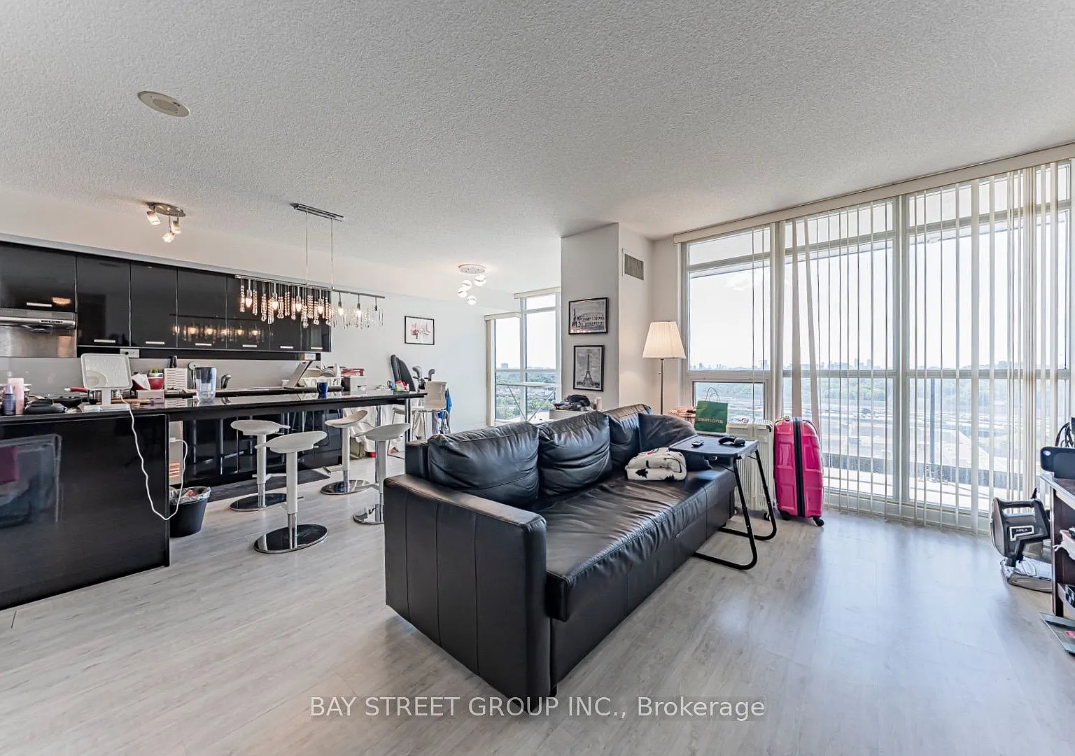 2 bed, $2,950 — Photo 1