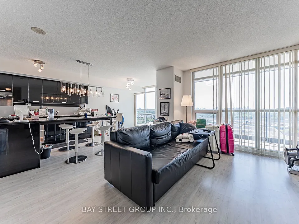 19 Singer Ct #1523