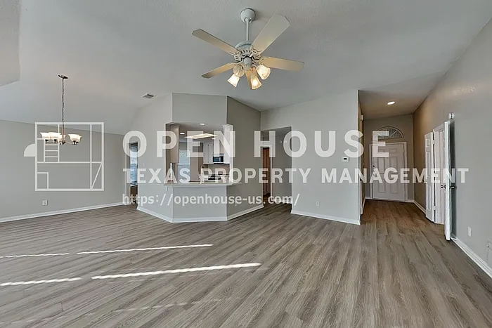1106 Prospect Dr — Photo 3