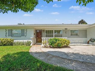 8948 108th St, Seminole, FL 33772
