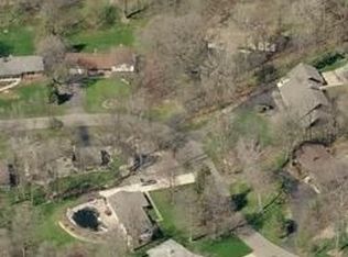 2804 Onagon Trl, Waterford, MI 48328