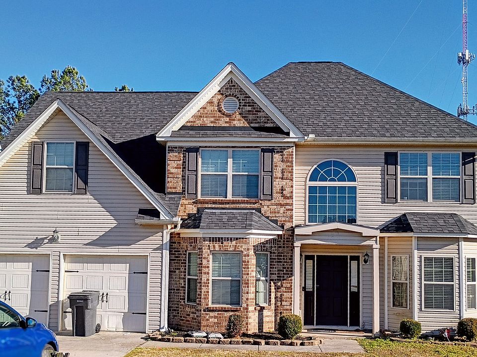 __5/3 full bathroom growing family home in a family small community. Home located 5 miles away from Fort Gordon.