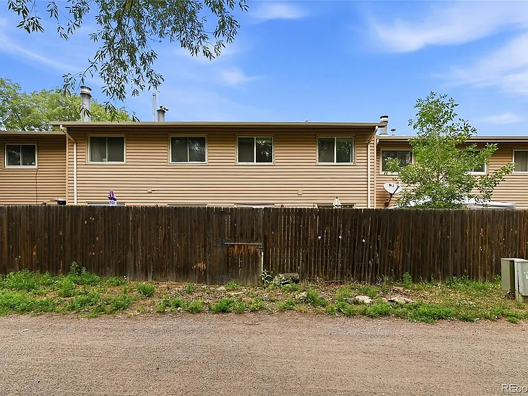 1910 Centaur Cir — Photo 18