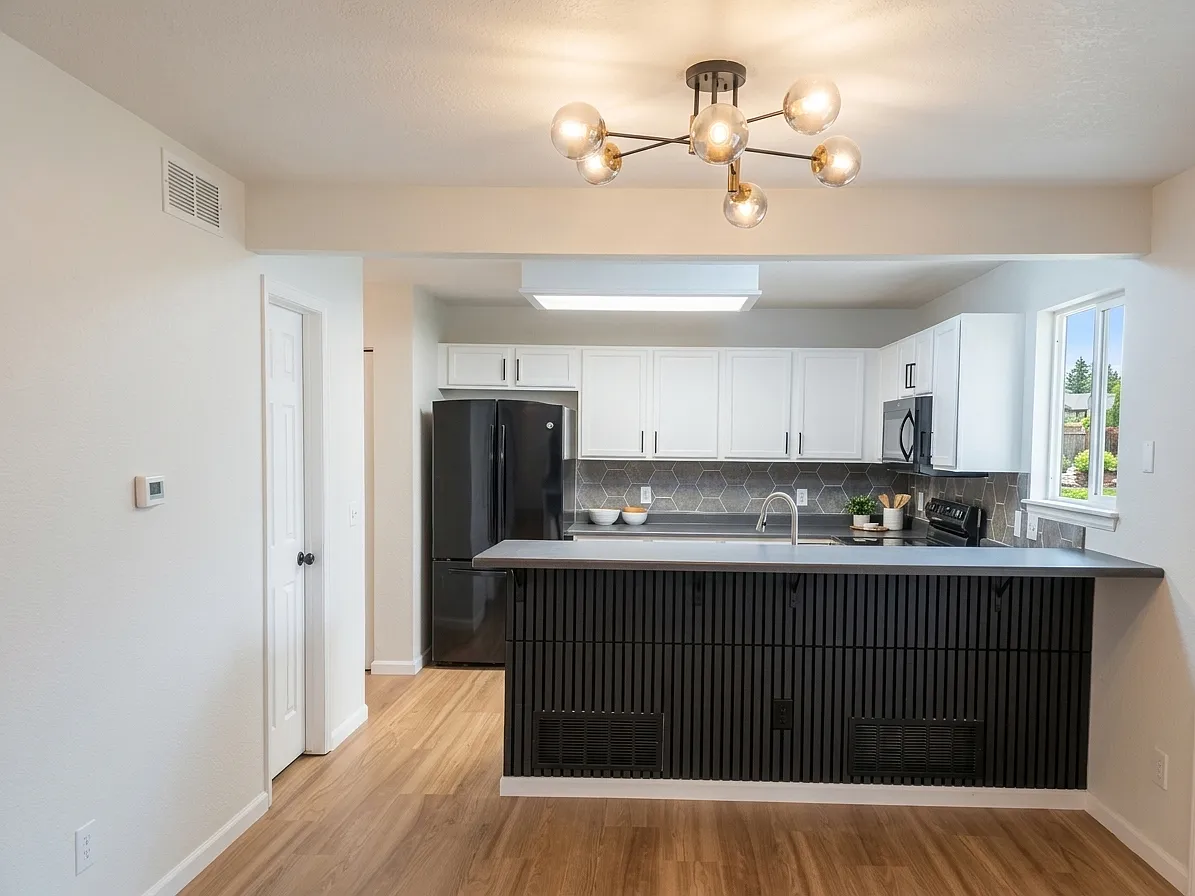 8909 Copeland St — Photo 3