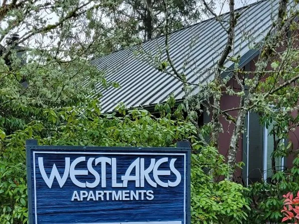 Westlakes Apartments