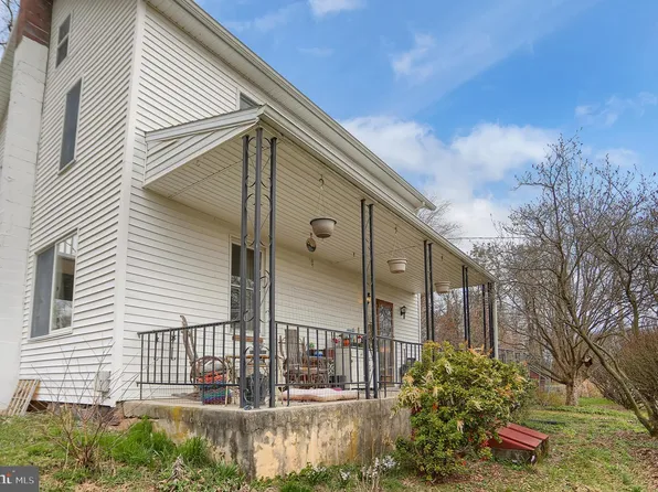 176 Creek Dr, Halifax, PA 17032