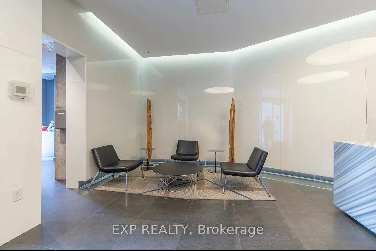 Studio, $1,850 — Photo 4