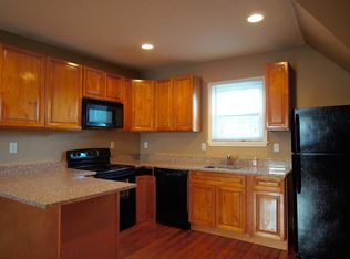 373 Bay View Ave #3, Providence, RI 02905