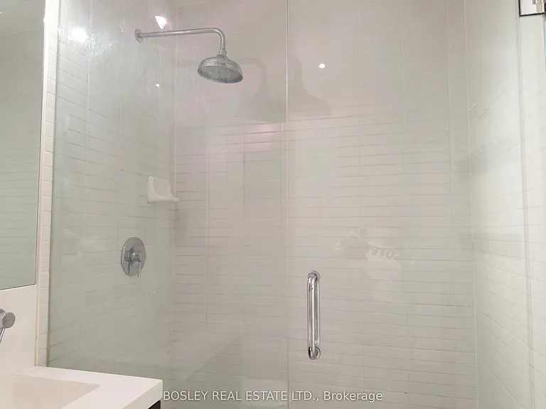 20 Stewart St #703 — Photo 32
