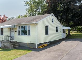 3 Storm Ave, Hudson, NY 12534