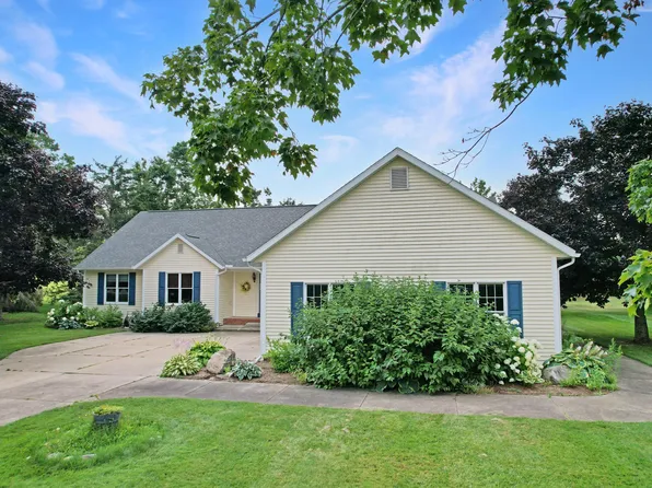 5085 Greenview Dr, Gaylord, MI 49735