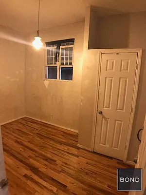 Rented by Bond New York | media 30