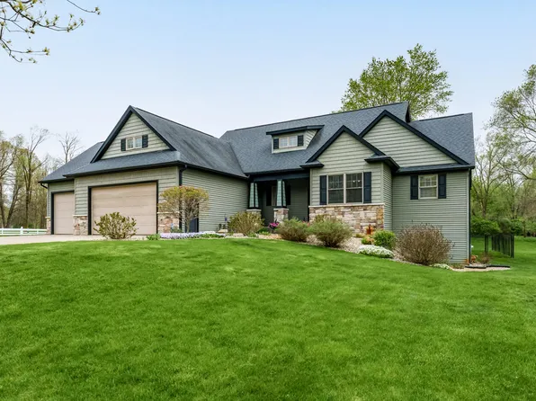 43834 Woodland Blvd, Mattawan, MI 49071