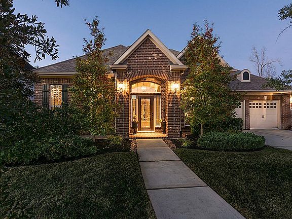 2nd image of 28330 Lauren Cove Ln