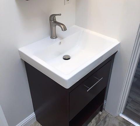3rd image of 542 Grand Ave #2-4