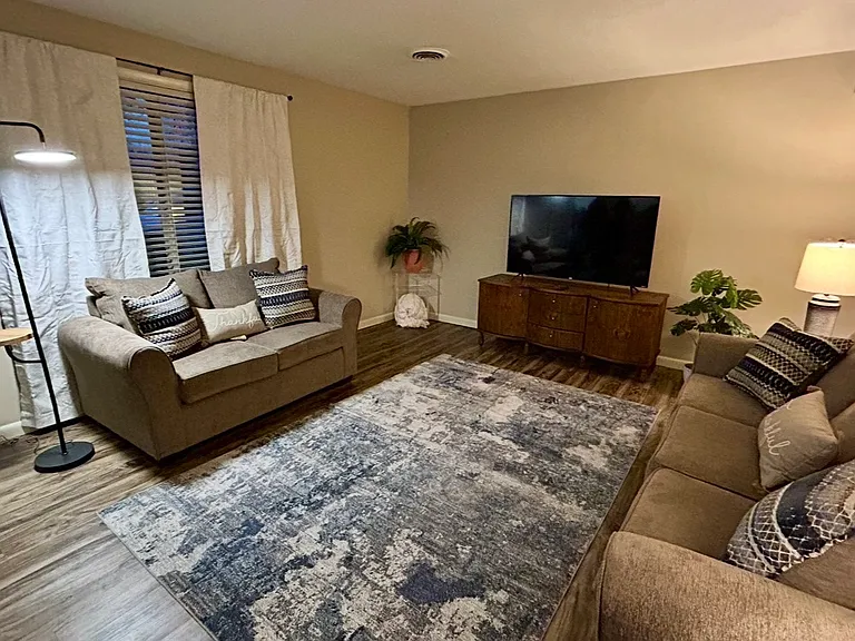 917 Davis Blvd #1 — Photo 15