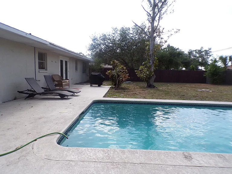 1148 Salina Ave — Photo 27