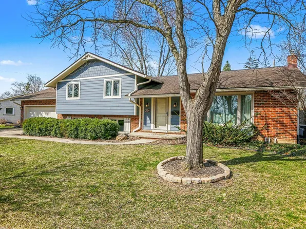 2134 Ascot Rd, Ann Arbor, MI 48103