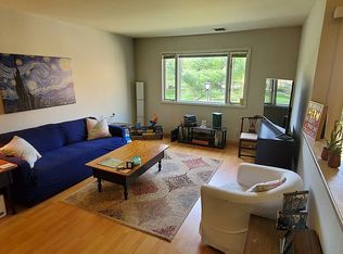 2210 Sayre Dr, Princeton, NJ 08540
