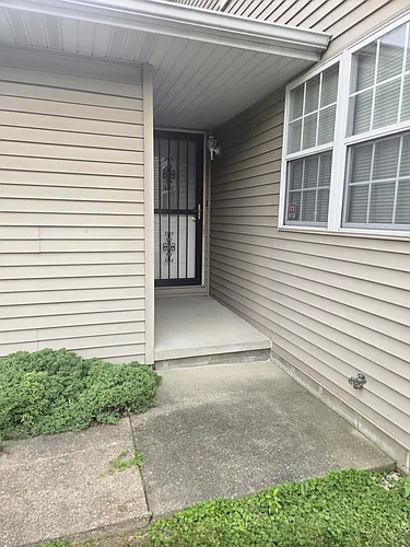 2138 E Black Ave Photo 1