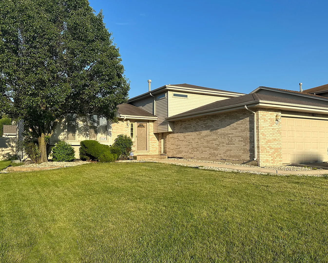 18043 Poplar Ln photo 1
