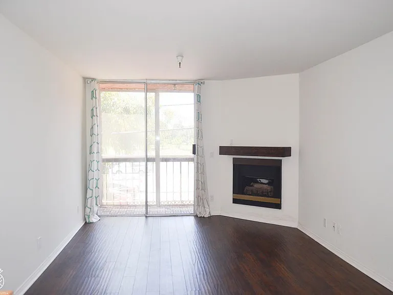 5143 Bakman Ave #206 — Photo 3