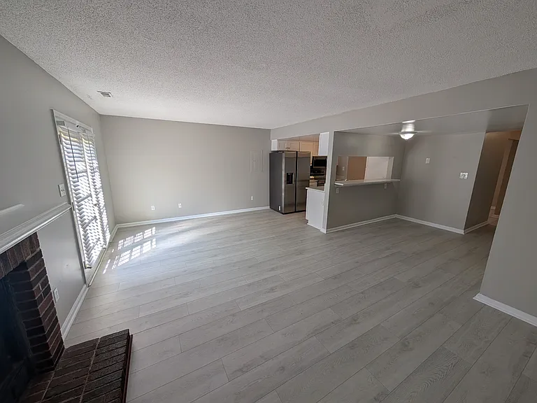 1939 Darnell Dr #1 — Photo 9