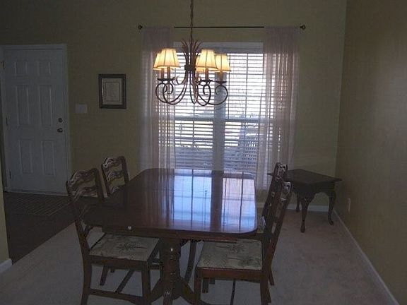 Dining Rm off Hdwd Foyer