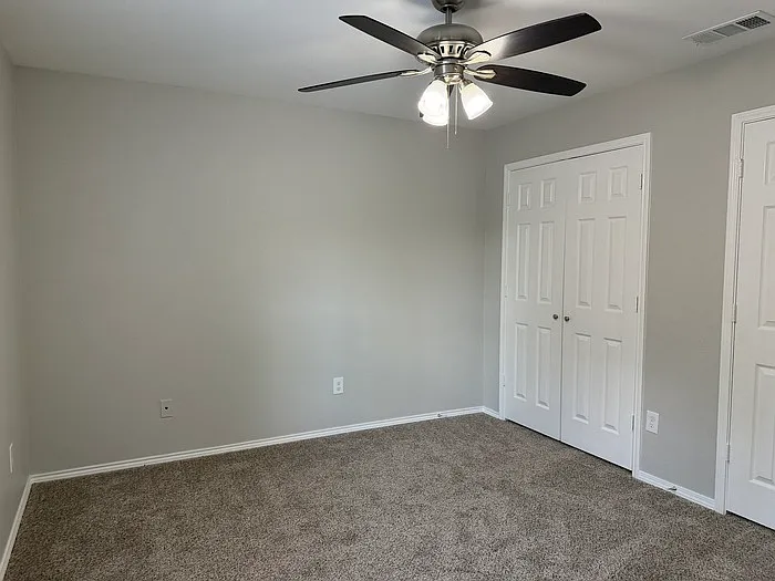 12905 Kleberg Rd — Photo 20