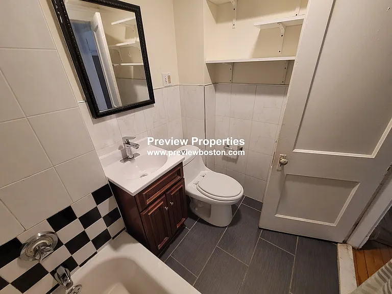 1377A Commonwealth Ave — Photo 14