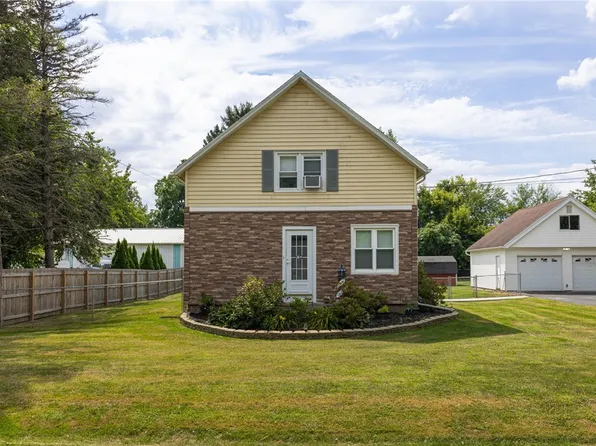 15 Chambers St, Spencerport, NY 14559