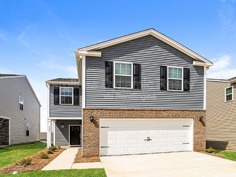 1st image of 1365 37th Avenue Ln NE