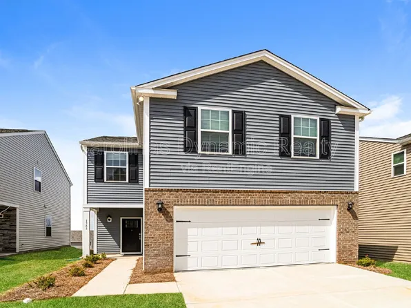 1365 37th Avenue Ln NE, Hickory, NC 28601