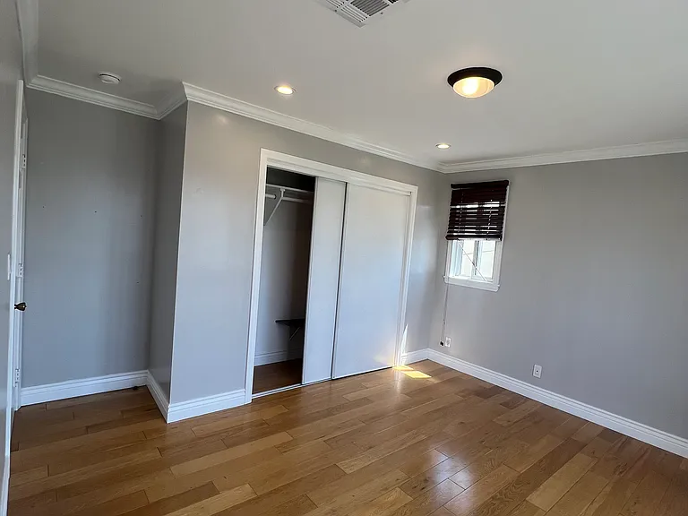 4412 Russell Ave — Photo 10