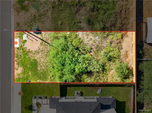 2707 Harmony St, Mission, TX 78574