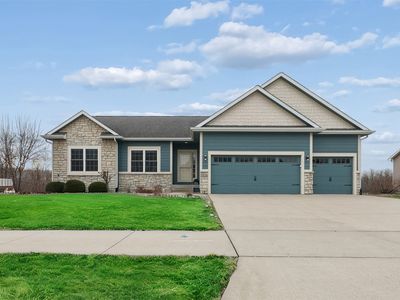 1626 Lakeview Dr, Pleasant Hill, IA, 50327