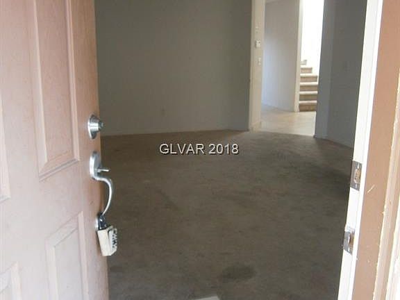 4th image of 986 Grand Cerritos Ave
