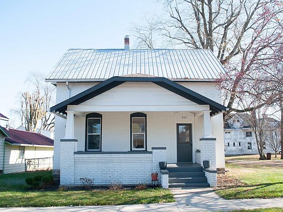 2nd image of 203 S Martin St