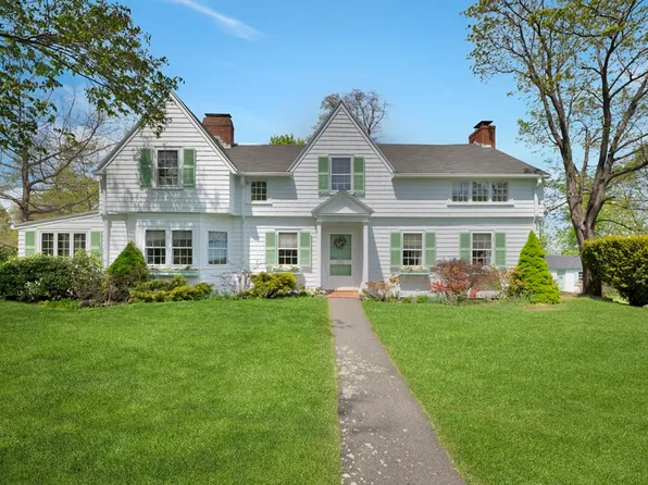 6 Cary St, Nahant, MA 01908