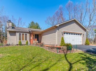 1538 Lakeview Rd S, Dahinda, IL 61428