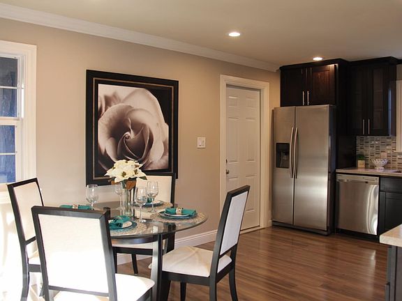 4th image of 1355 Mauna Kea Ln
