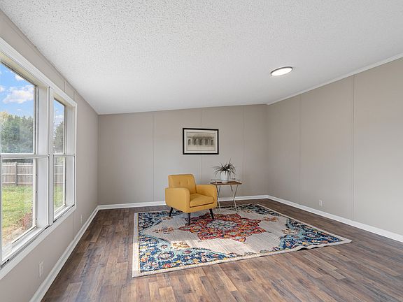 4th image of 1064 Calico Farm Ct